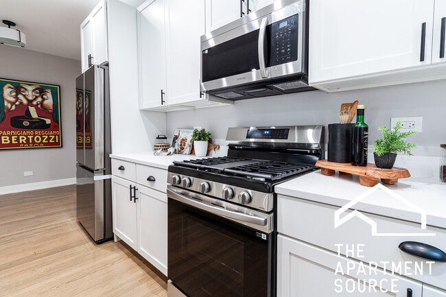 Photo - 2641 W Carmen Ave Unidad 1