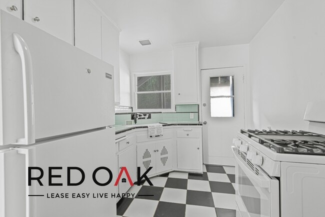 Photo - 1115 N Doheny Dr Unit B