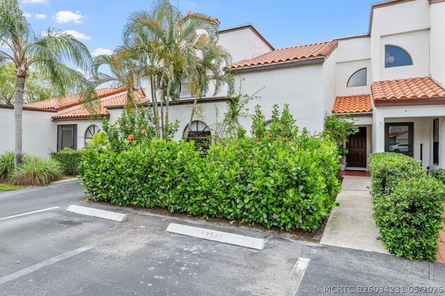 Photo - 13549 Fountain View Blvd