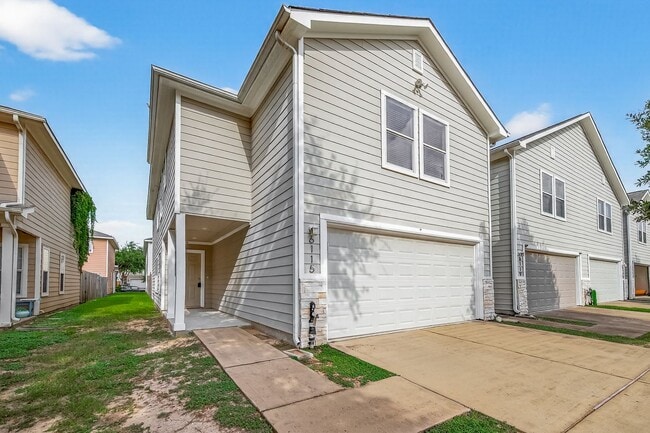 Building Photo - 6115 Shadow Isle Ln