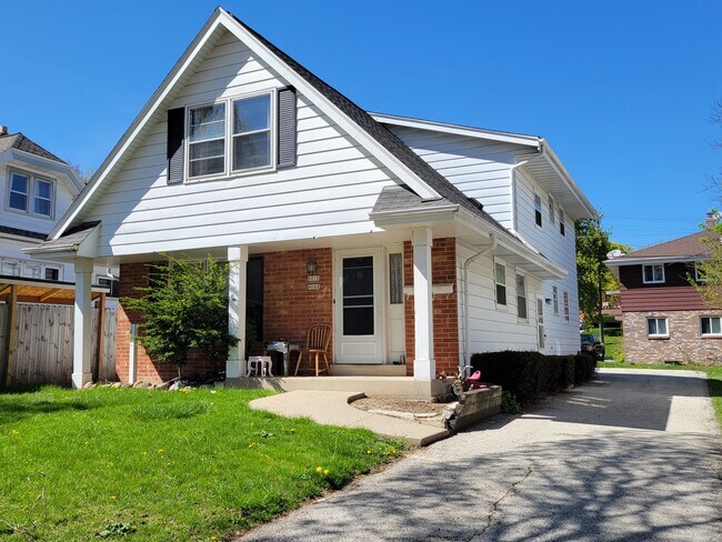 Welcome Home! - 9010 W Mitchell St Unit Mitchell