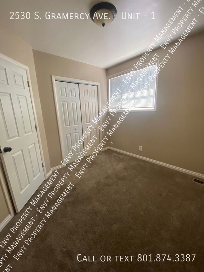 Photo - 2530 S Gramercy Ave Unit 1