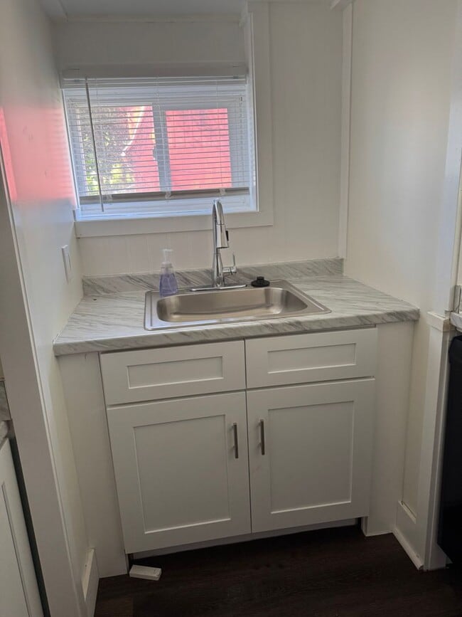 Photo - One Bedroom Lower Apartment