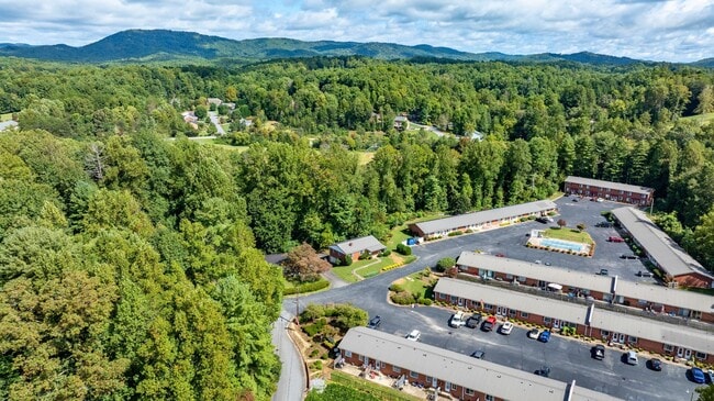 Photo - Meadowood Apartments