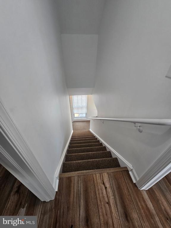 Photo - 683 Easton Rd Unit B