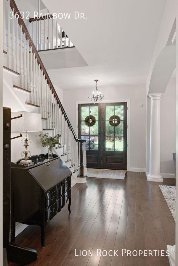 Photo - 3632 Rainbow Dr