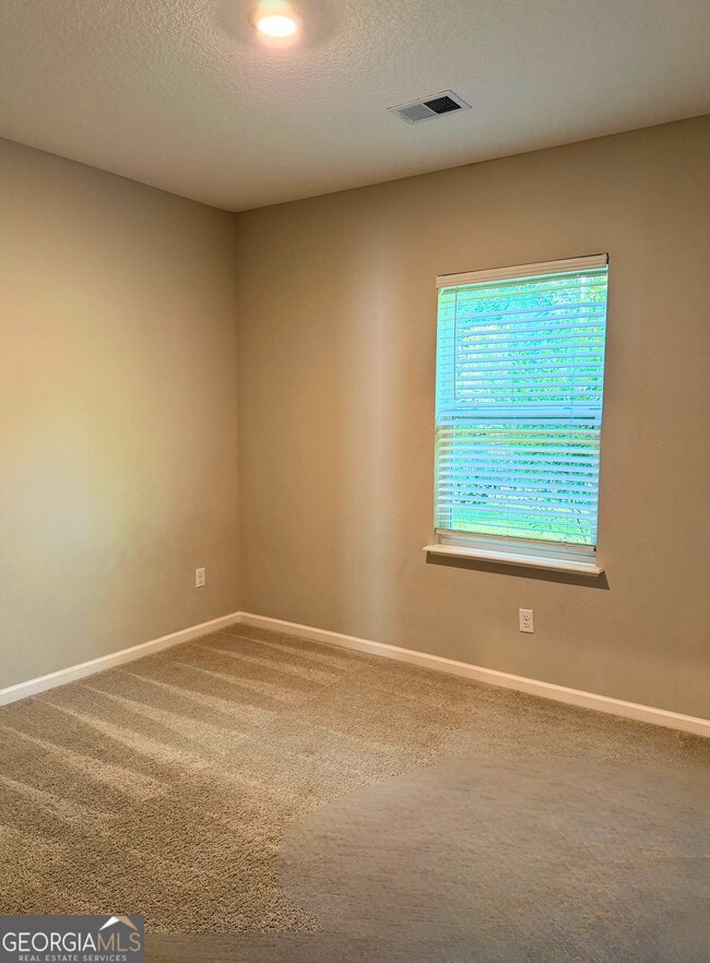 Photo - 206 Boatsman Way
