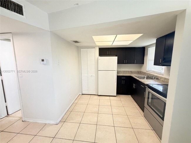 Photo - 101 NE 41st St Unidad B35