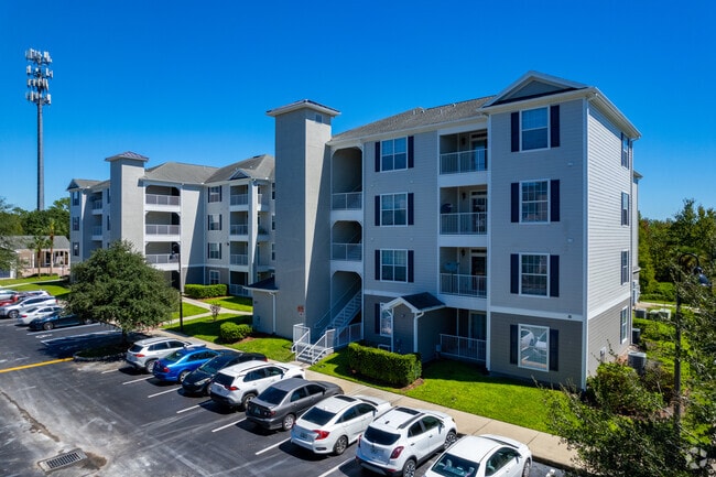3175-3179 Feltrim Pl Kissimmee, FL 34747 - Secret Lake Resort Apartments
