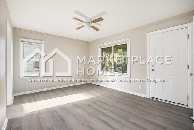 Photo - 21412 Waltham Rd
