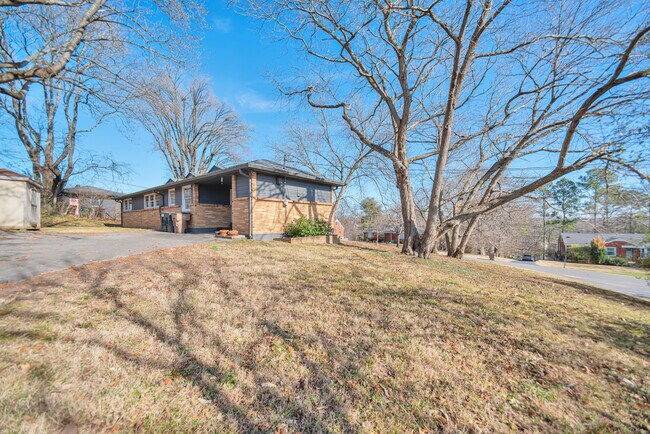 Photo - 801 Potter Ln