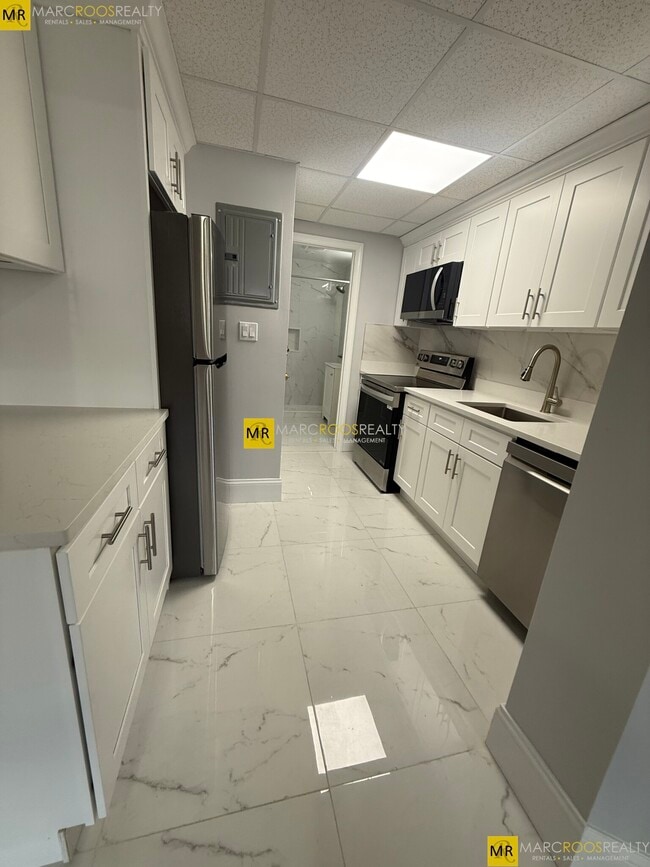 Building Photo - 480 Commonwealth Ave Unit 5 Rental