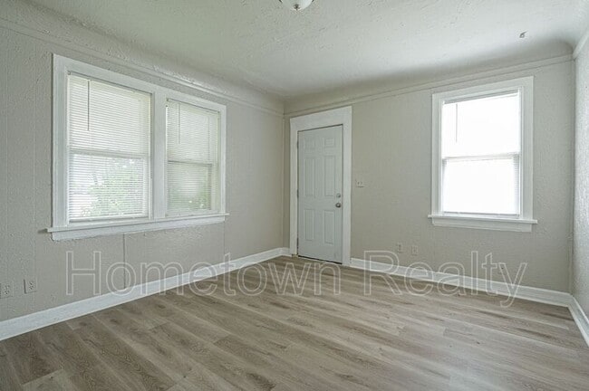 Photo - 1427 NE 28th St