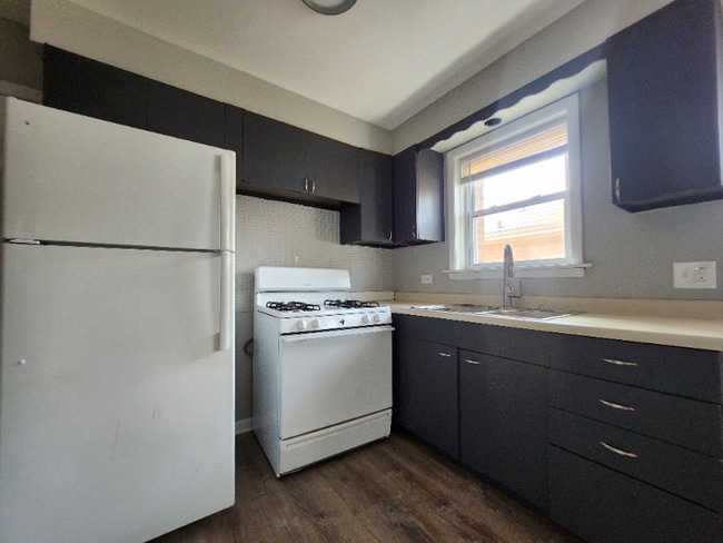 Photo - 2067 135th Pl Unidad 6