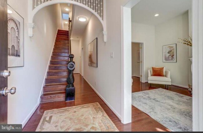 Photo - 619 Florida Ave NW