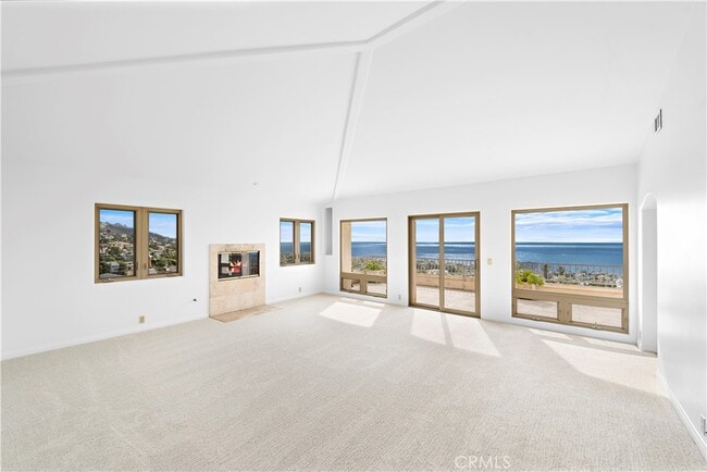 Photo - 1060 Skyline Dr