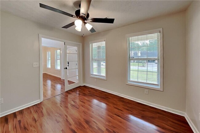 Photo - 7318 Coral Lake Dr