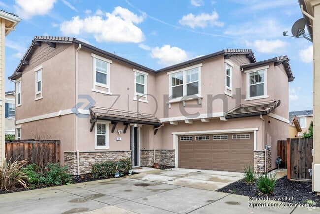 Building Photo - 334 Pacifica Dr Rental