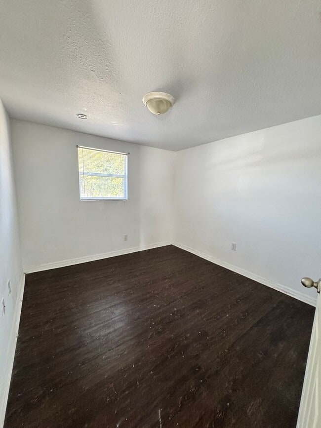 Photo - 13th Ave Unit 38415