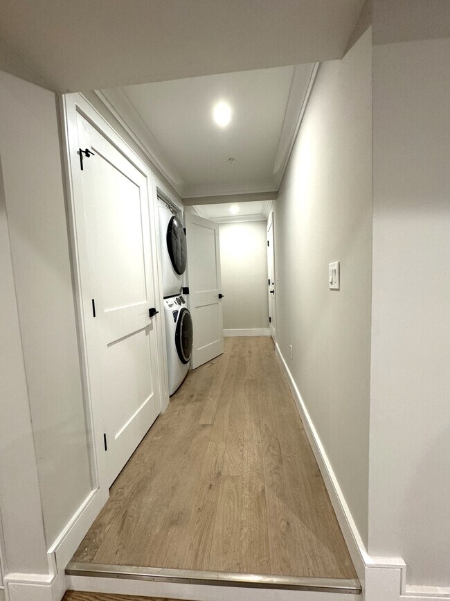 Photo - 162 Allston St Unidad 3