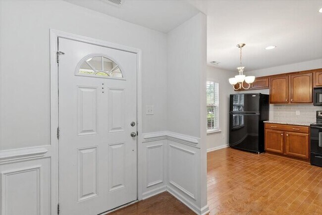 Photo - Beautiful Durham Town Home For Rent
