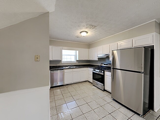 Photo - 624 Pennybrook Ln