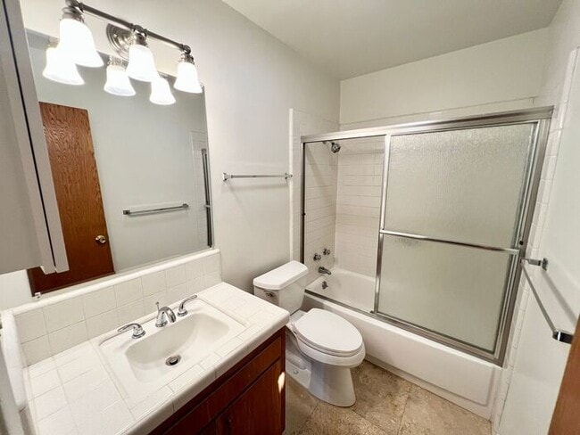 Photo - Charming 1-Bedroom Apartment in Prime Paci...