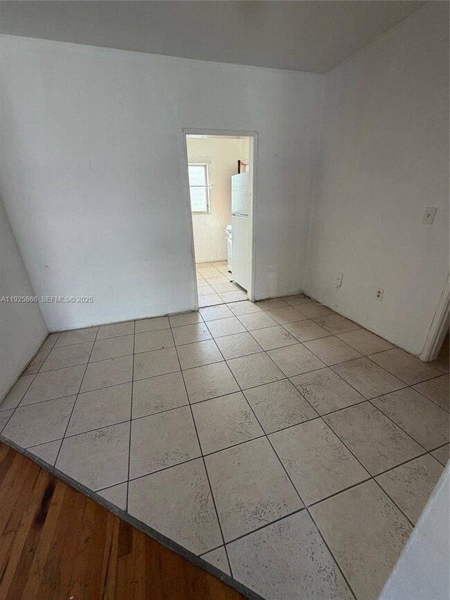 Photo - 945 Bay Dr Unit 6