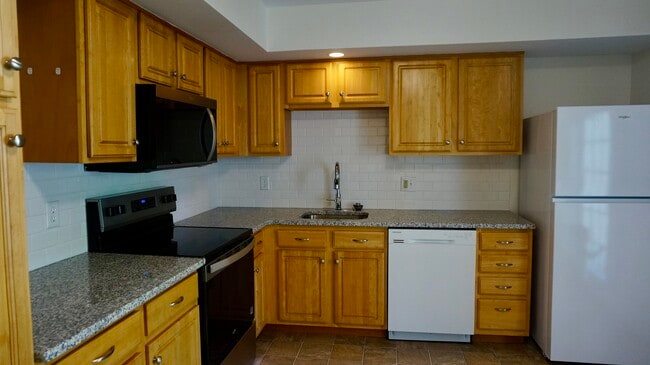 Photo - 57 Braithwaite Ln