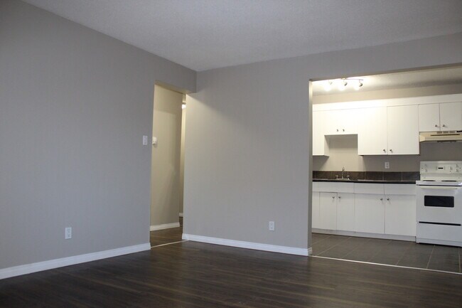 Photo - Byron Apartments