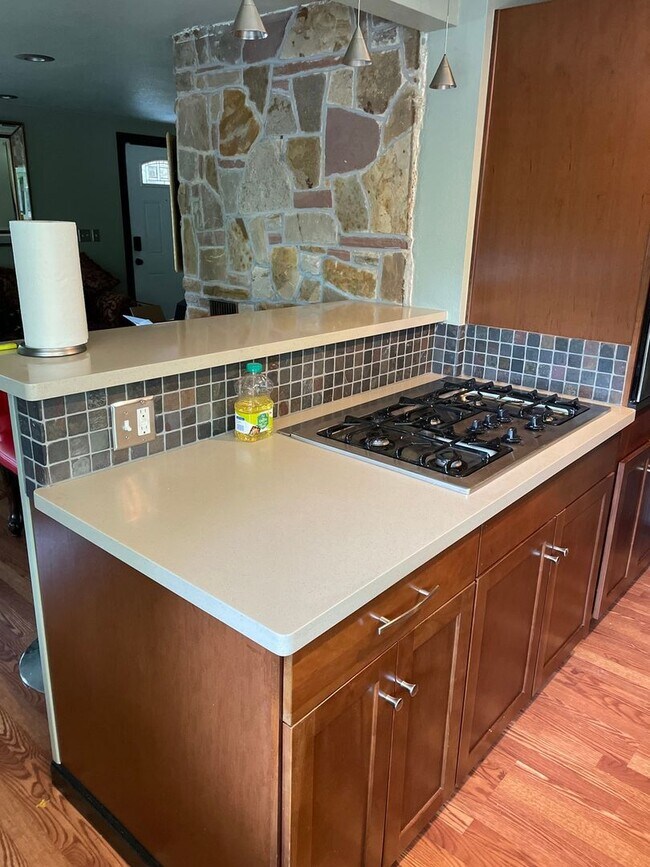 Photo - 1330 Kipling St