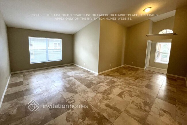 Photo - 18823 Rue Loire