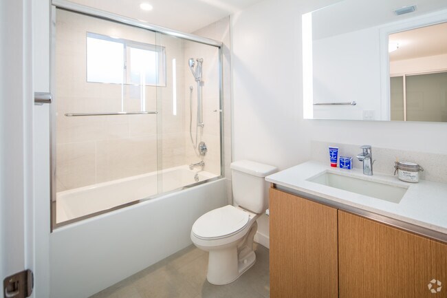 Building Photo - Pacifico Apartments