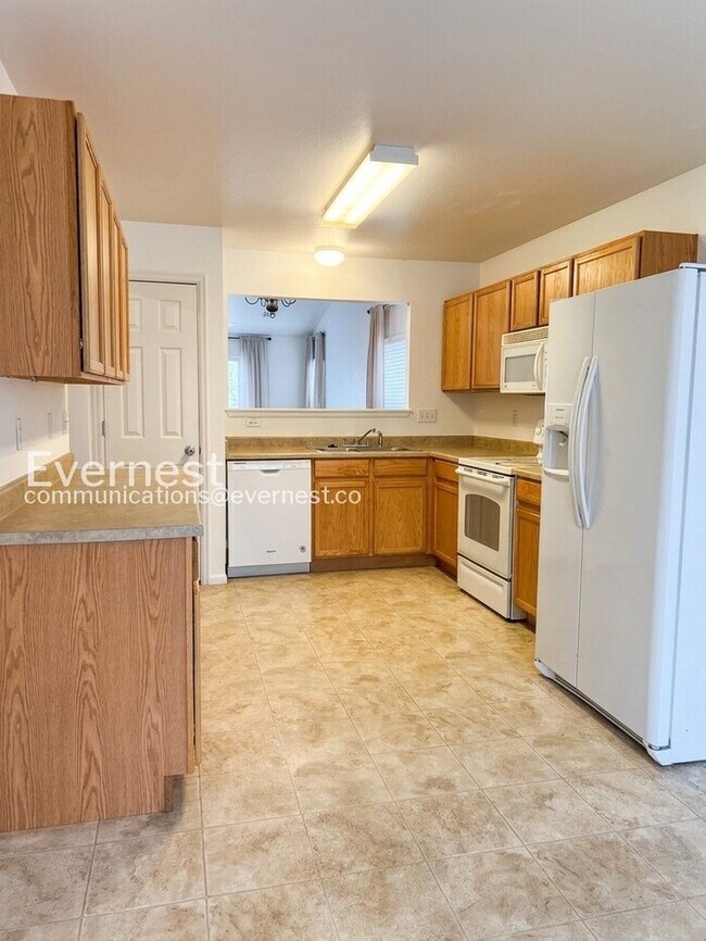 Photo - 8215 Silver Glen Dr