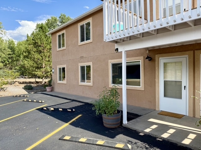 Building Photo - Riverbend Fourplex Unit B