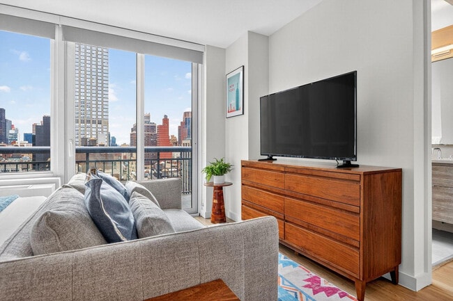 Building Photo - 68 W 37th St Rental