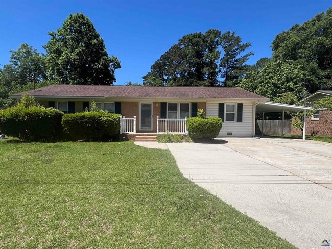 Building Photo - 211 Laverne Dr