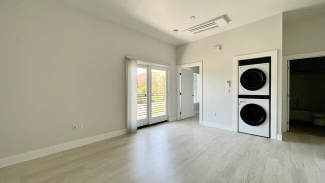 Photo - Newer Construction 1 Bedroom in the Ironwo... Unit #206