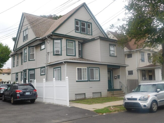 Building Photo - 199 Whitney Ave Unit 3 Rental