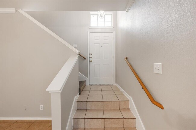 Photo - 1720 Constantino Cir