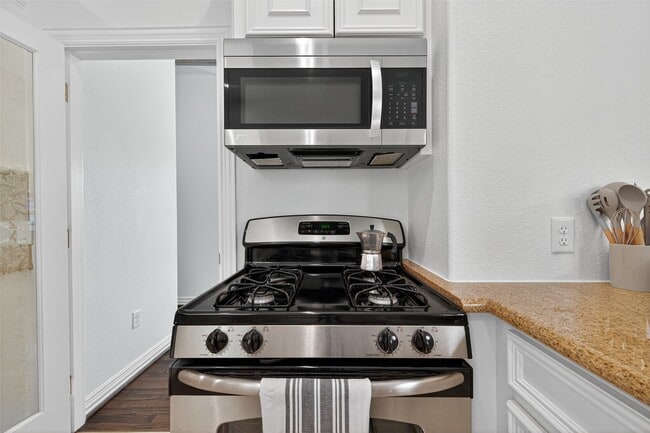 Photo - 1505 Wentworth St