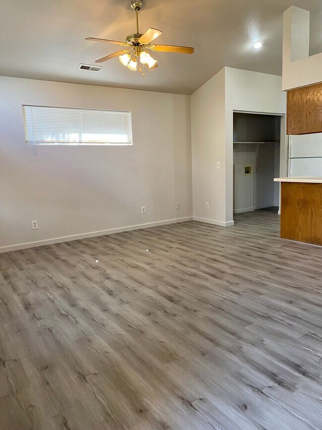 Photo - 3649 Canyon Loop Unit 2