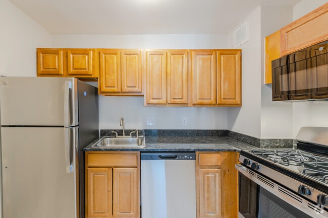 1 BR, 1 BA