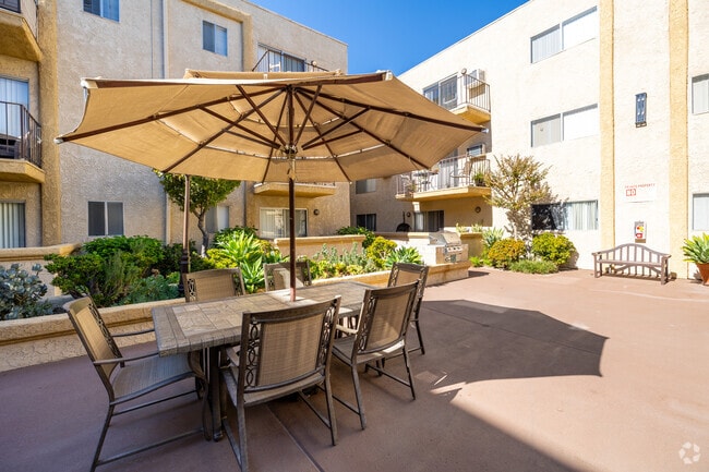 Courtyard - Park Merridy