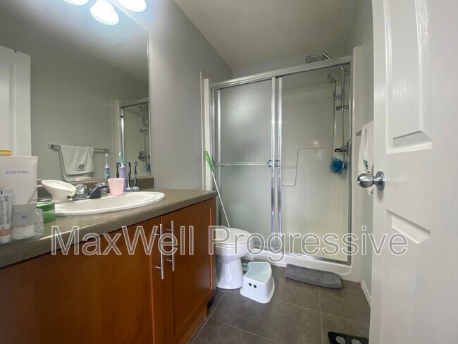 Photo - 2051 Towne Centre Blvd NW