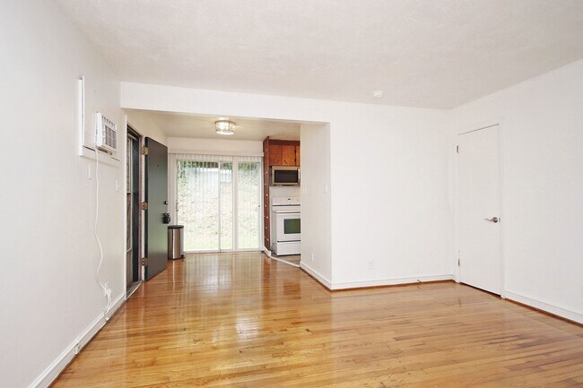 Photo - Dog-Friendly Duplex Near Shops at Stonefield
