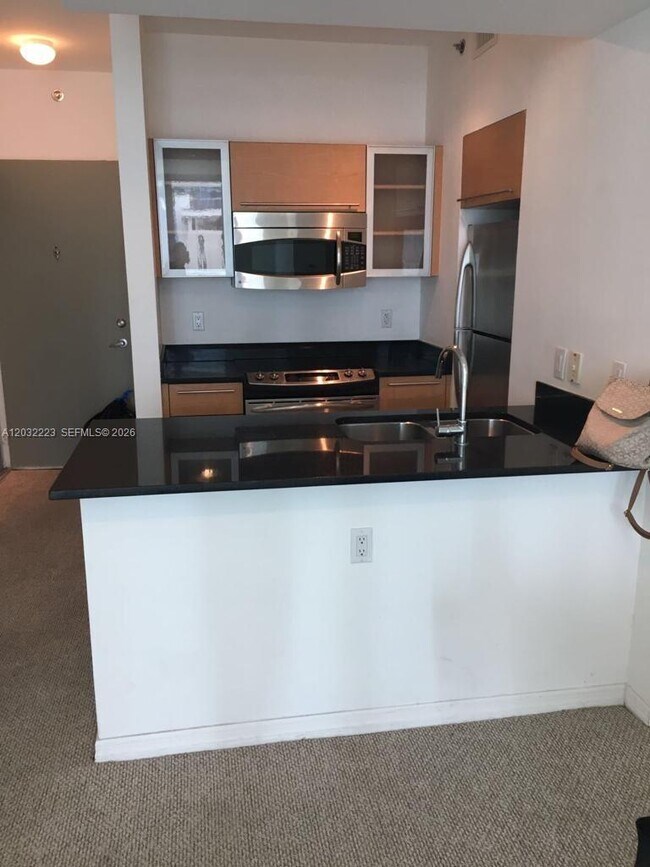 Photo - 950 Brickell Bay Dr Unidad 701