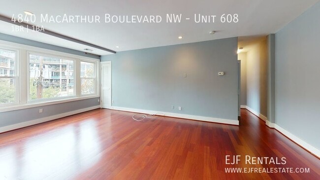 Photo - 4840 MacArthur Blvd NW Unit 608