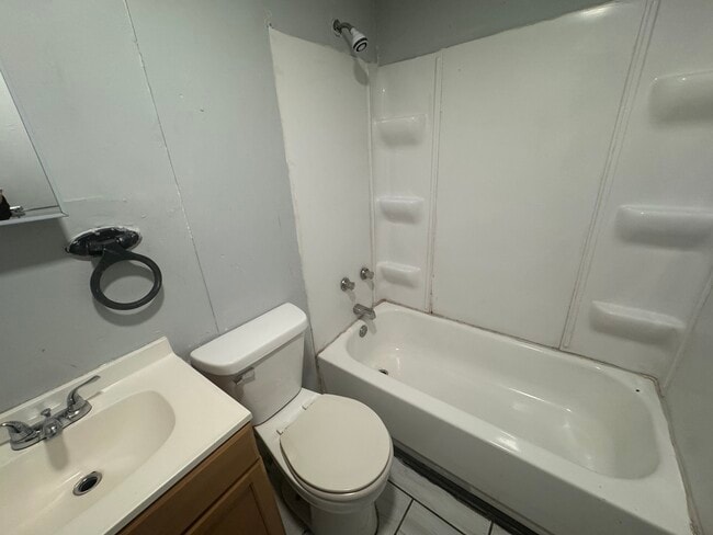 Photo - 905 Southmoor-