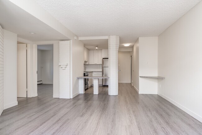 Photo - Valley Ridge Tower